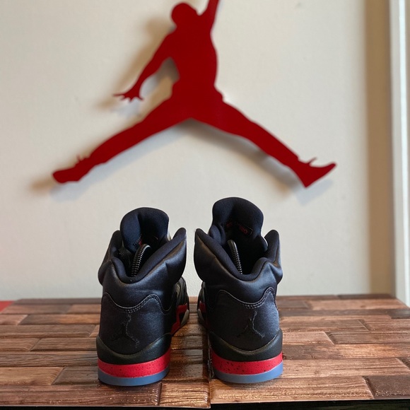 Air Jordan 5 - Picture 6 of 8